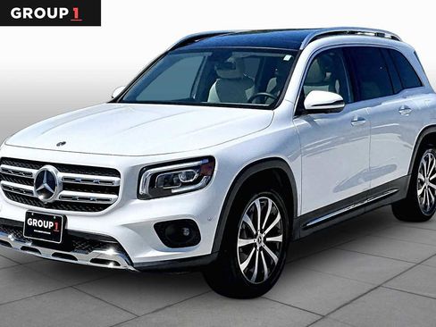Used 2023 Mercedes-Benz GLB 250 image 1
