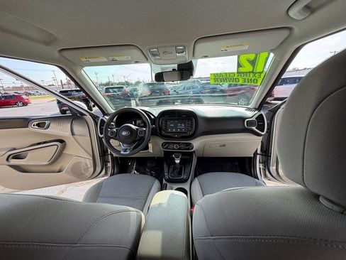 Used 2021 Kia Soul S FWD image 17
