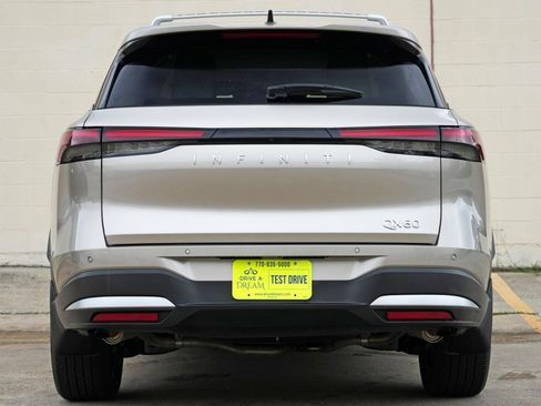 Used 2026 INFINITI QX60 Luxe w/ Cargo Package FWD image 11