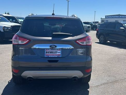 Used 2015 Ford Escape Titanium w/ Equipment Group 301A AWD/4WD image 4