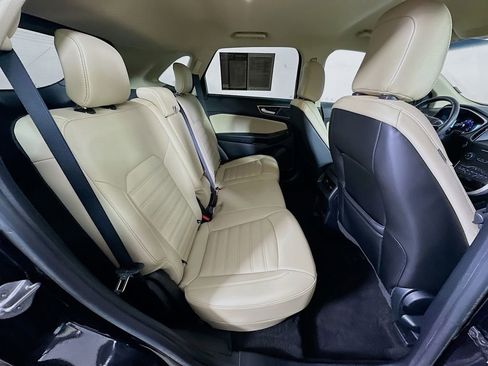 Used 2020 Ford Edge SEL image 11