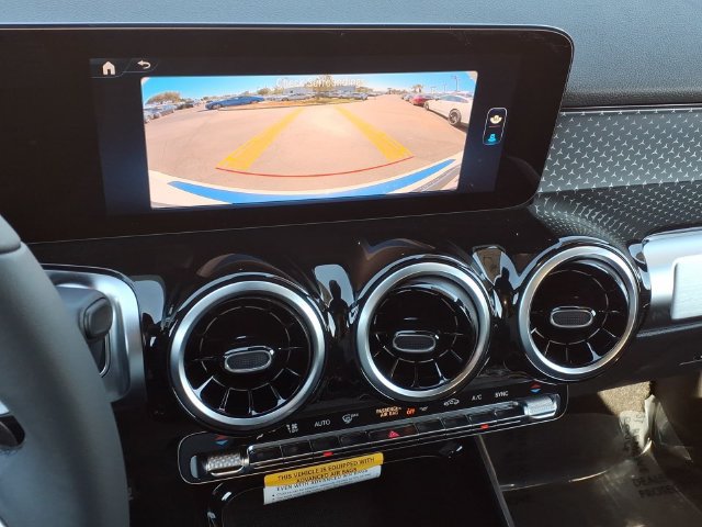 New 2026 Mercedes-Benz GLB 250 image 6
