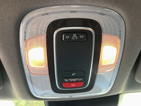 Used 2023 Hyundai Elantra SEL w/ Convenience Package image 22