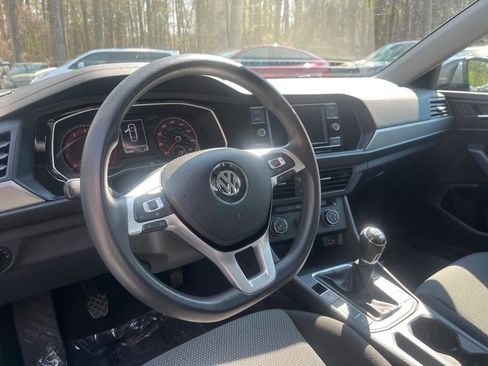 Used 2019 Volkswagen Jetta S w/ Driver Assistance Package image 19