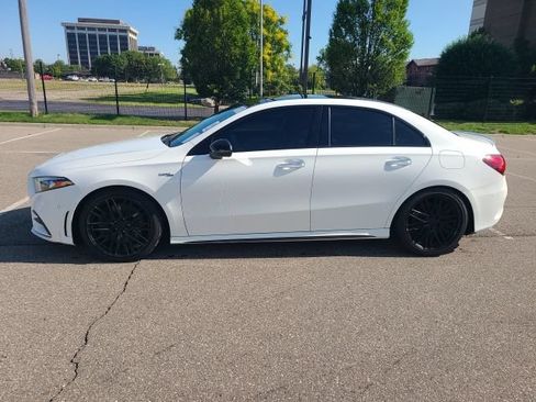 Used 2021 Mercedes-Benz A 35 AMG 4MATIC image 2