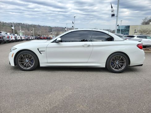 Used 2020 BMW M4 Convertible image 24
