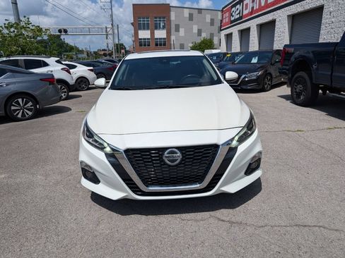 Used 2021 Nissan Altima 2.5 Platinum AWD/4WD image 4