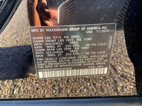Used 2026 Volkswagen Atlas SE FWD image 35