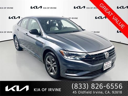 Used 2019 Volkswagen Jetta R-Line FWD image 1