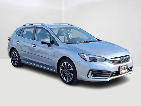 Used 2022 Subaru Impreza 2.0i Limited image 4