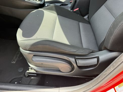 Used 2024 Kia Soul LX w/ Option Group 015 FWD image 27