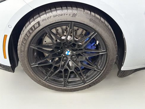 Used 2025 BMW M3 w/ Executive Package RWD image 32