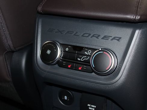 New 2026 Ford Explorer Platinum w/ LUX Leather Package image 34