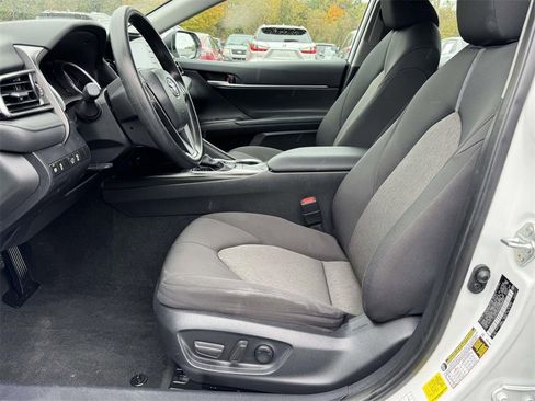 Used 2024 Toyota Camry LE image 19