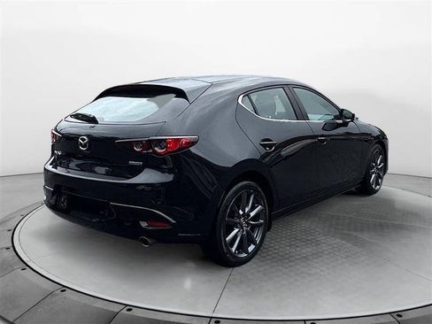 Used 2021 MAZDA MAZDA3 s FWD image 5