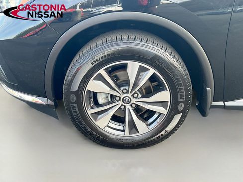 Used 2024 Nissan Murano SV image 39