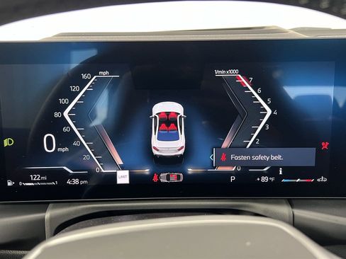 Used 2025 BMW 230i Coupe w/ M Sport Package image 18