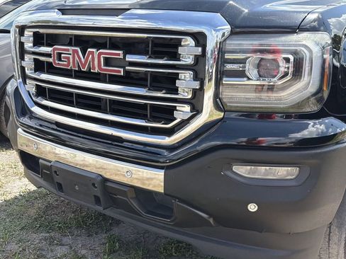 Used 2018 GMC Sierra 1500 SLT w/ Enhanced Driver Alert Package RWD image 4