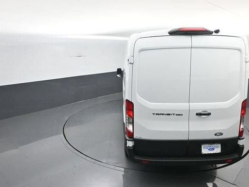 New 2026 Ford Transit 250 148 Medium Roof RWD image 20