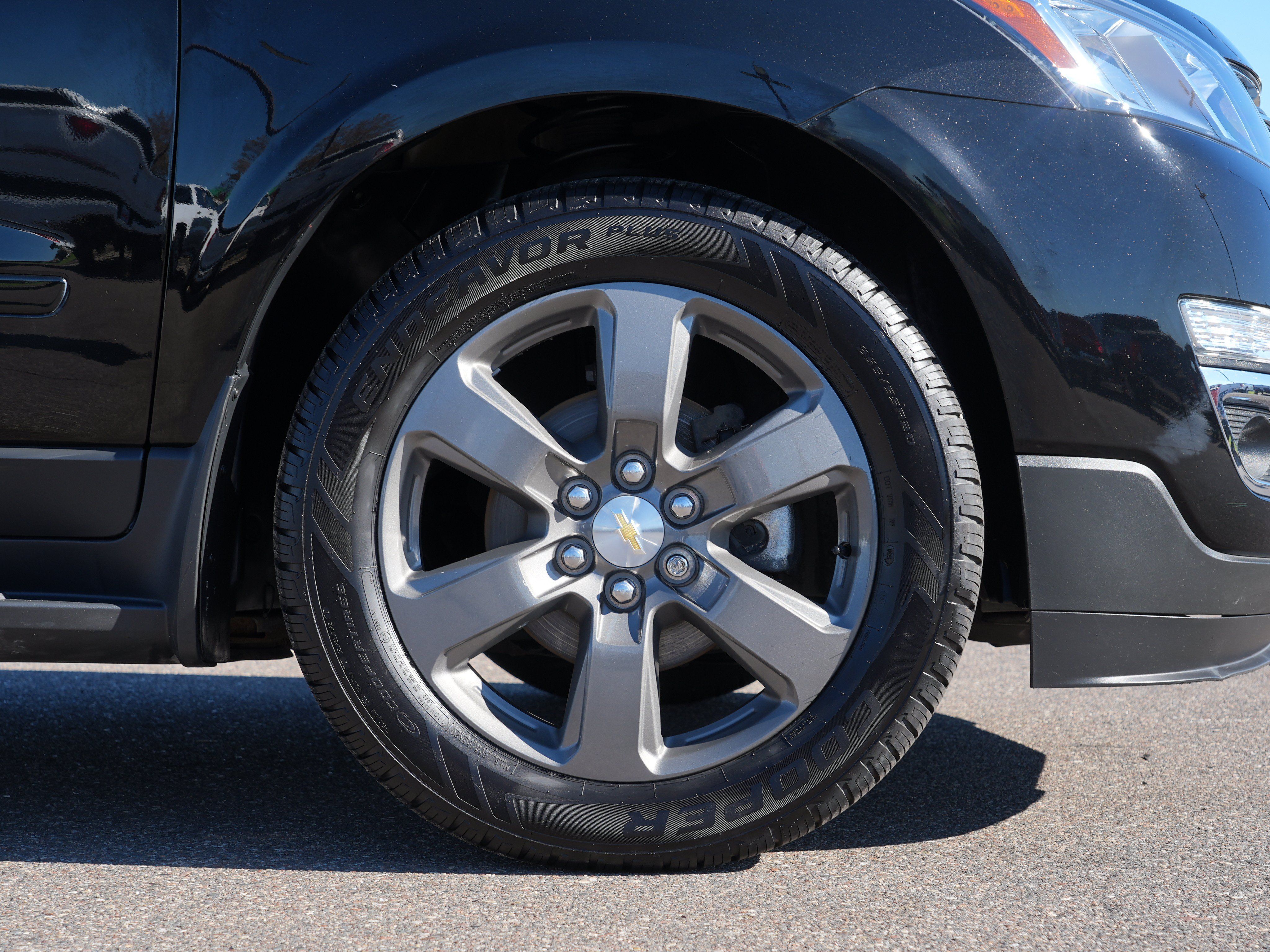Used 2017 Chevrolet Traverse LT w/ Graphite Special Edition AWD/4WD image 11