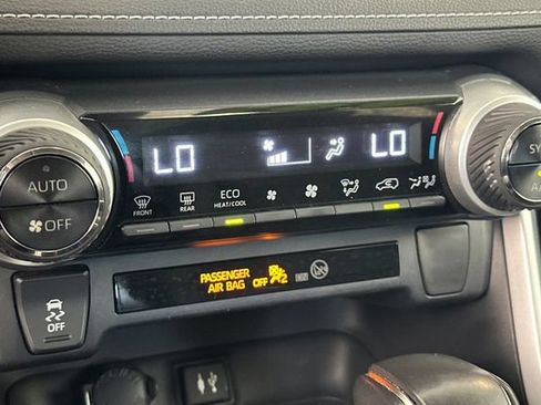 Certified 2019 Toyota RAV4 XLE Premium w/ Carpet Mat Package FWD image 25