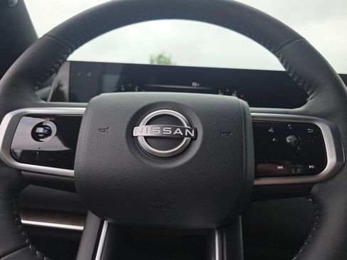 New 2025 Nissan Armada SL w/ Captain's Chari Seat Package image 12