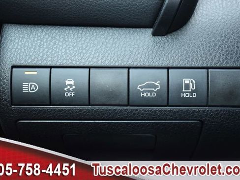 Used 2020 Toyota Camry XSE image 39