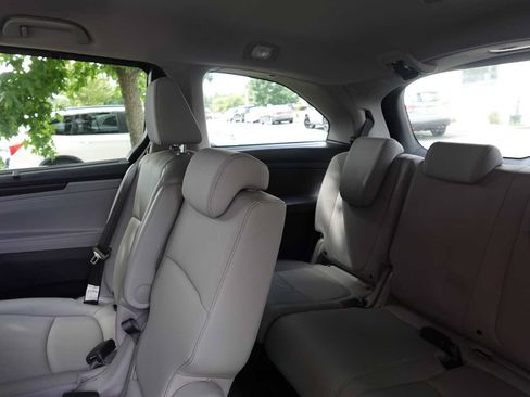Used 2023 Honda Odyssey EX-L image 28