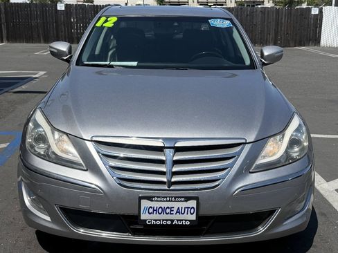 Used 2012 Hyundai Genesis 5.0 RWD image 3