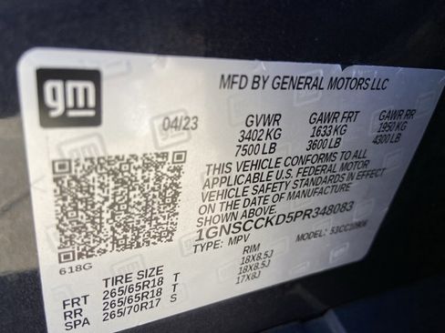 Used 2023 Chevrolet Suburban LT image 32