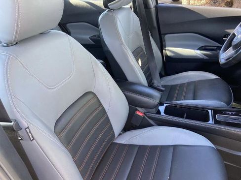 Used 2021 Nissan Kicks SR w/ SR Premium Package image 23