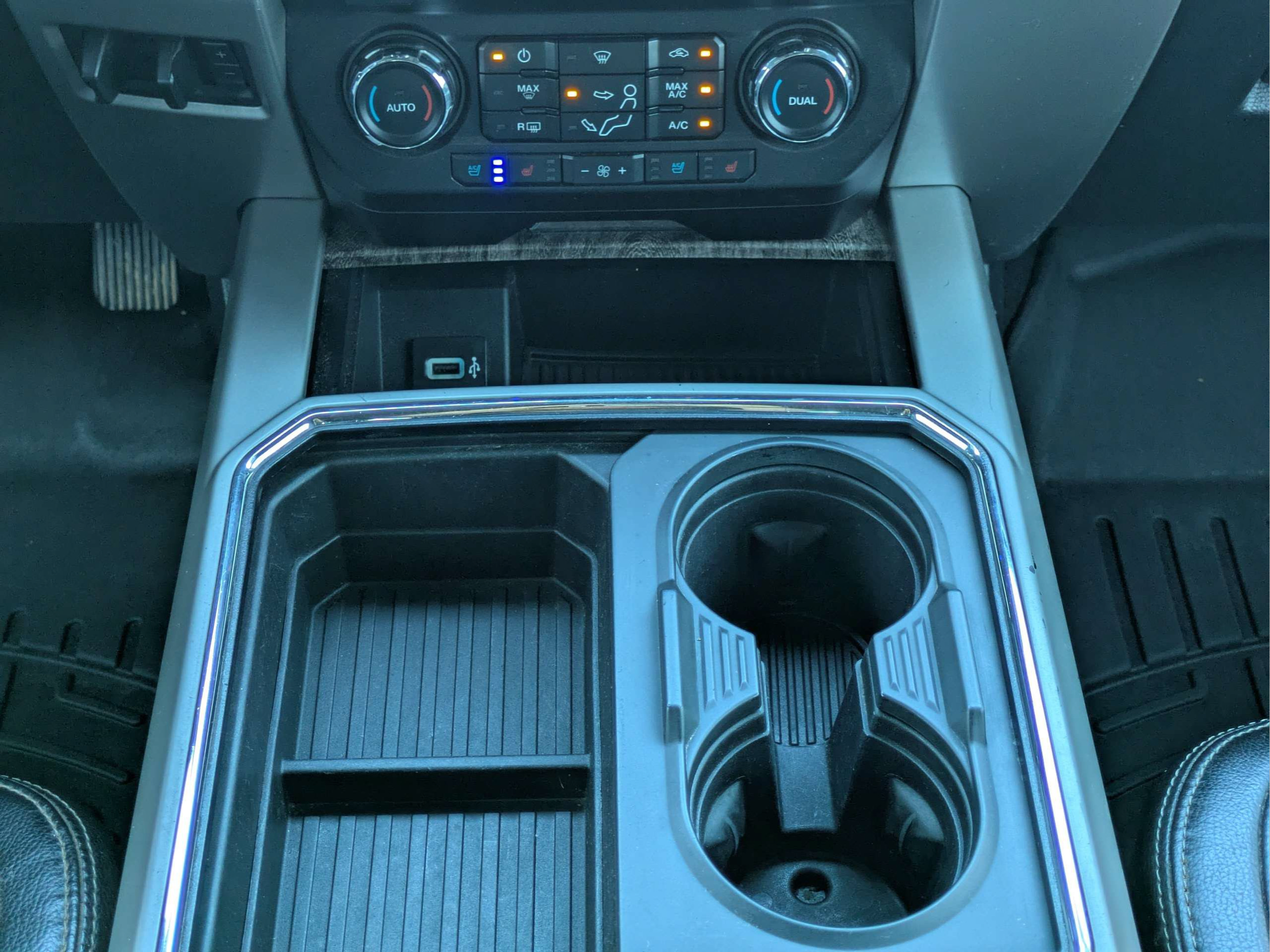 Used 2017 Ford F350 Lariat w/ Tow Technology Bundle AWD/4WD image 16