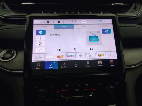 Used 2022 Jeep Grand Cherokee Limited 4xe w/ Luxury Tech Group II image 25