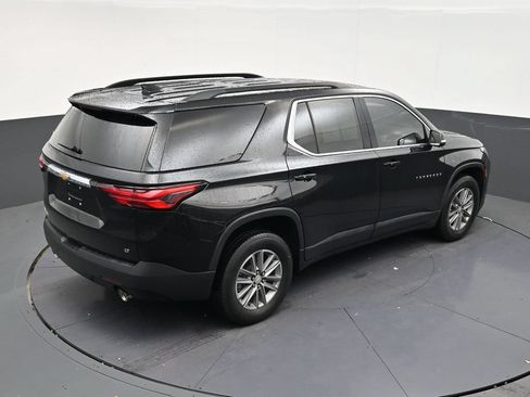 Used 2023 Chevrolet Traverse LT FWD image 16