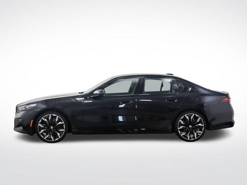 Used 2027 BMW 540i xDrive AWD/4WD image 2