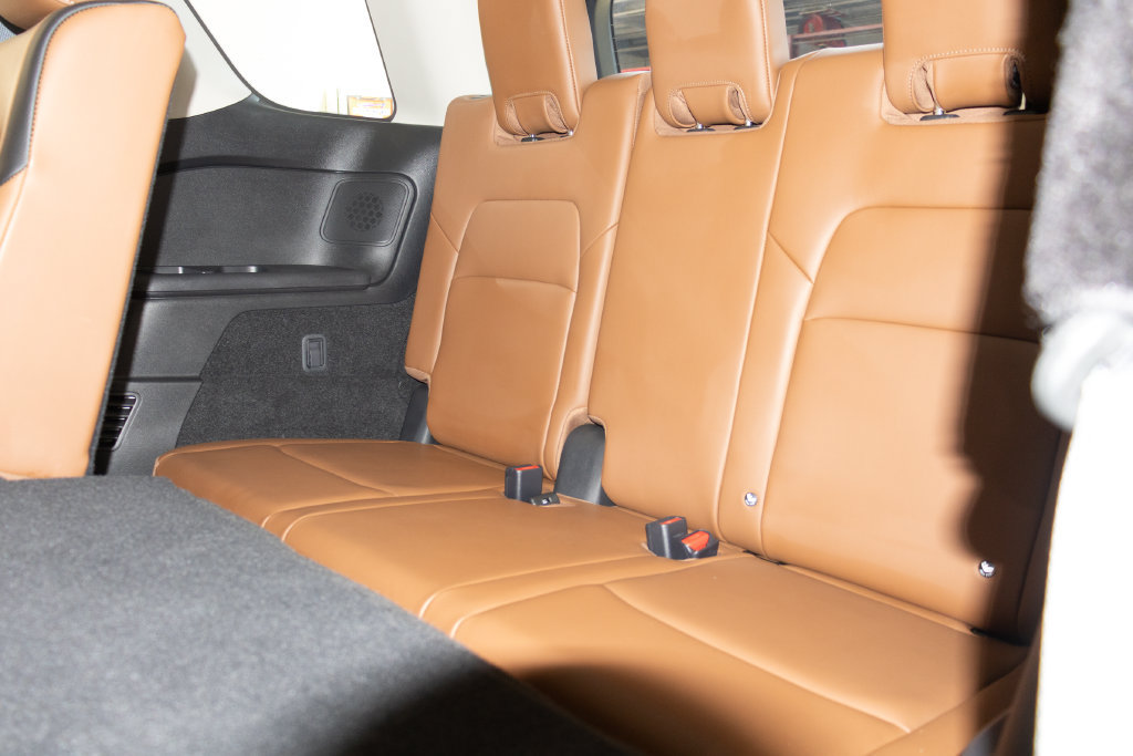 Used 2025 Nissan Pathfinder Platinum w/ Cargo Package FWD image 22