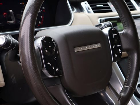 Used 2019 Land Rover Range Rover Sport SE image 19