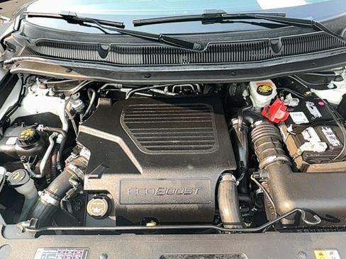 Used 2016 Ford Explorer Platinum AWD/4WD image 37