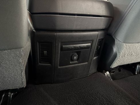 Used 2017 RAM 1500 Big Horn AWD/4WD image 34
