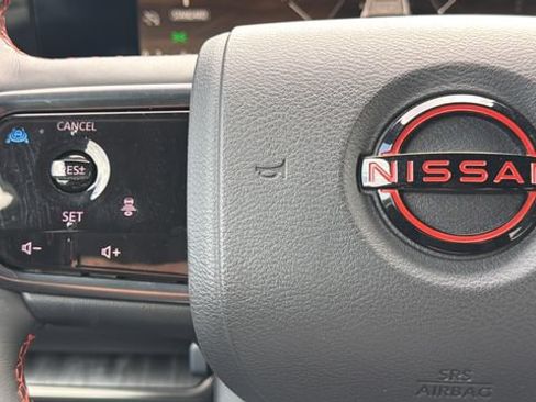Used 2025 Nissan Armada PRO-4X AWD/4WD image 24
