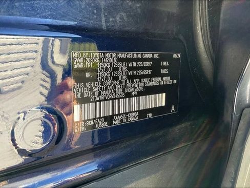 Used 2024 Toyota RAV4 XLE FWD image 21