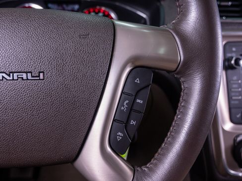 Used 2014 GMC Acadia Denali AWD/4WD image 24