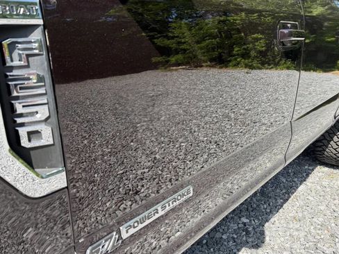 Used 2019 Ford F250 Lariat w/ FX4 Off-Road Package AWD/4WD image 12