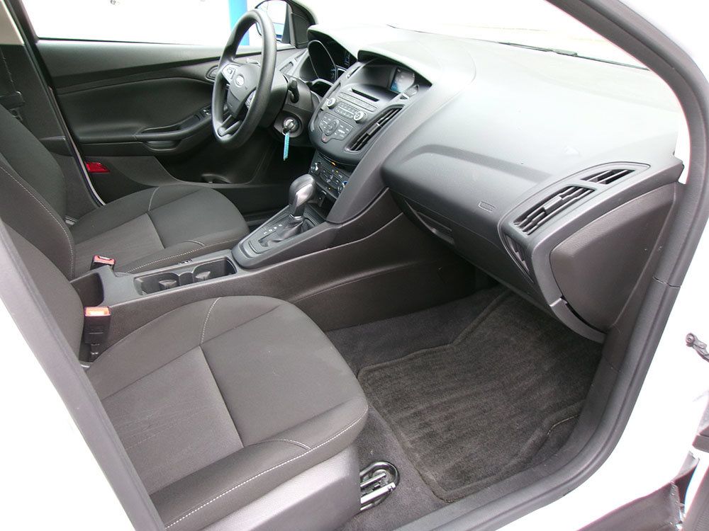 Used 2016 Ford Focus S FWD image 9