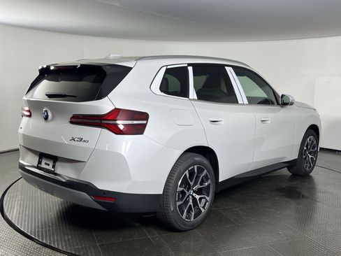 Used 2026 BMW X3 xDrive30 w/ Premium Package image 4