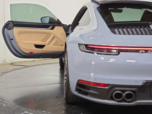 Certified 2024 Porsche 911 Carrera image 31