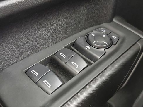 Used 2025 Chevrolet Silverado 1500 Custom AWD/4WD image 31
