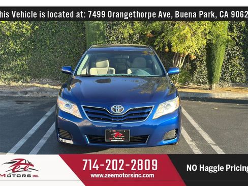 Used 2011 Toyota Camry LE w/ LE Extra-Value Pkg FWD image 3