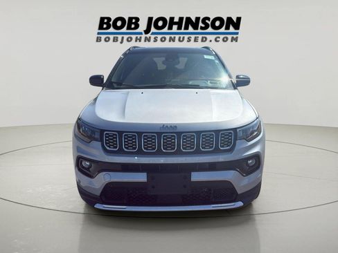 Used 2024 Jeep Compass Limited AWD/4WD image 2