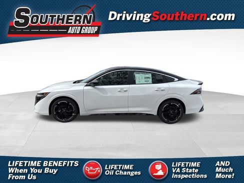 New 2026 Nissan Sentra SR w/ SR Premium Package FWD image 1